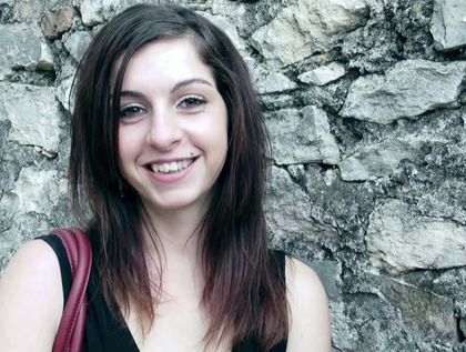 Louna, 20ans, adepte du sexe anal ! | IllicoPorno