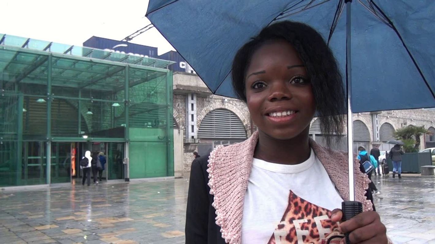 Naia, Afro de 18 ans, nous fait rêver ! - Illicoporno.com